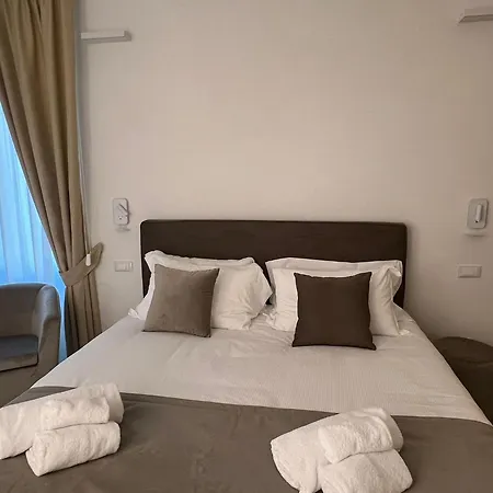 Cicerone's Luxury بيت ضيافة