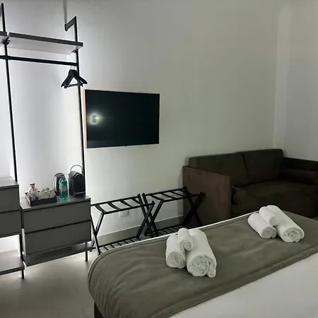 Casa de hóspedes Cicerone's Luxury 4*