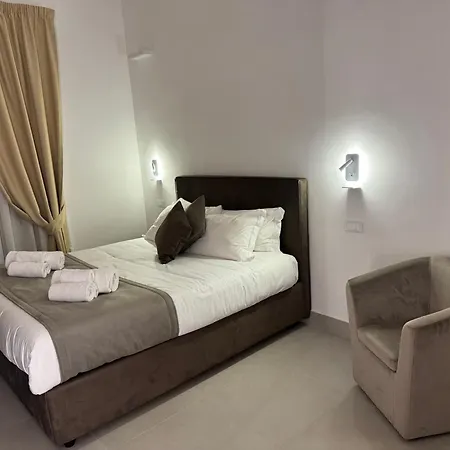 Cicerone's Luxury * Rom
