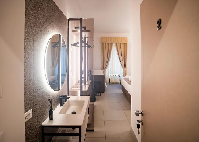 Cicerone's Luxury 4* Rom